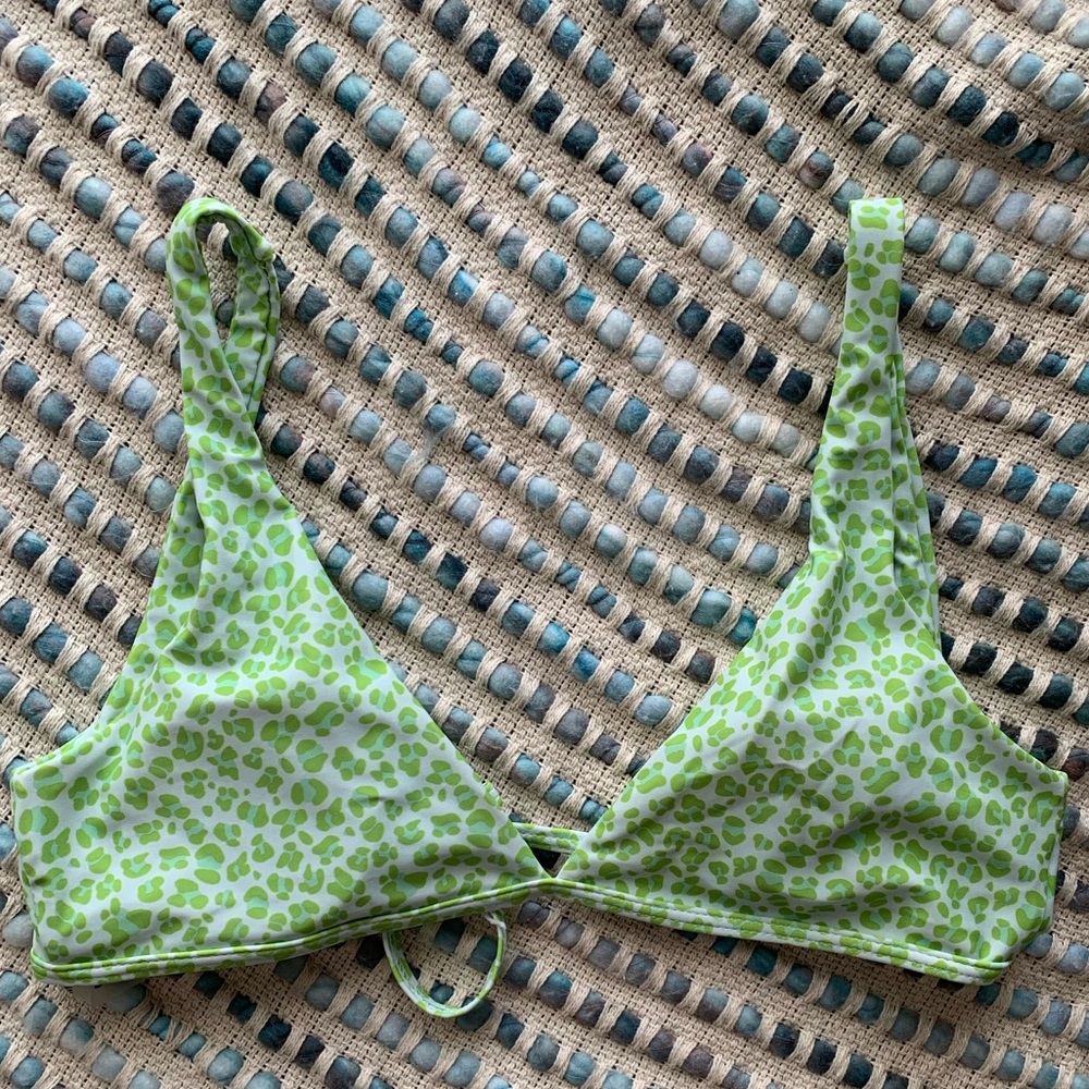 SHEIN Bikini Top